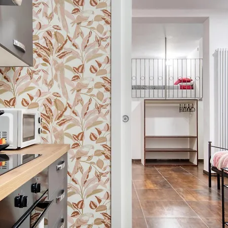 Guest house Italianflat - Subway 3*