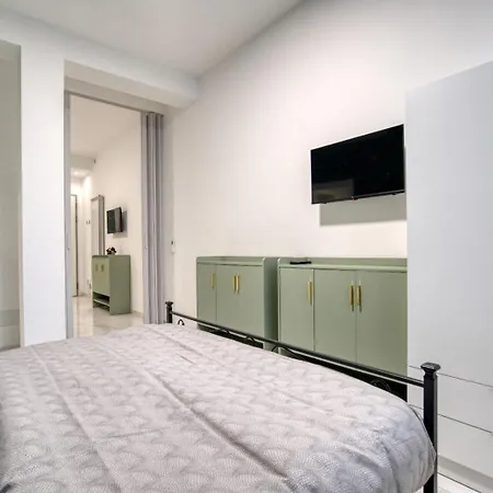 Guest house Italianflat - Subway 3*